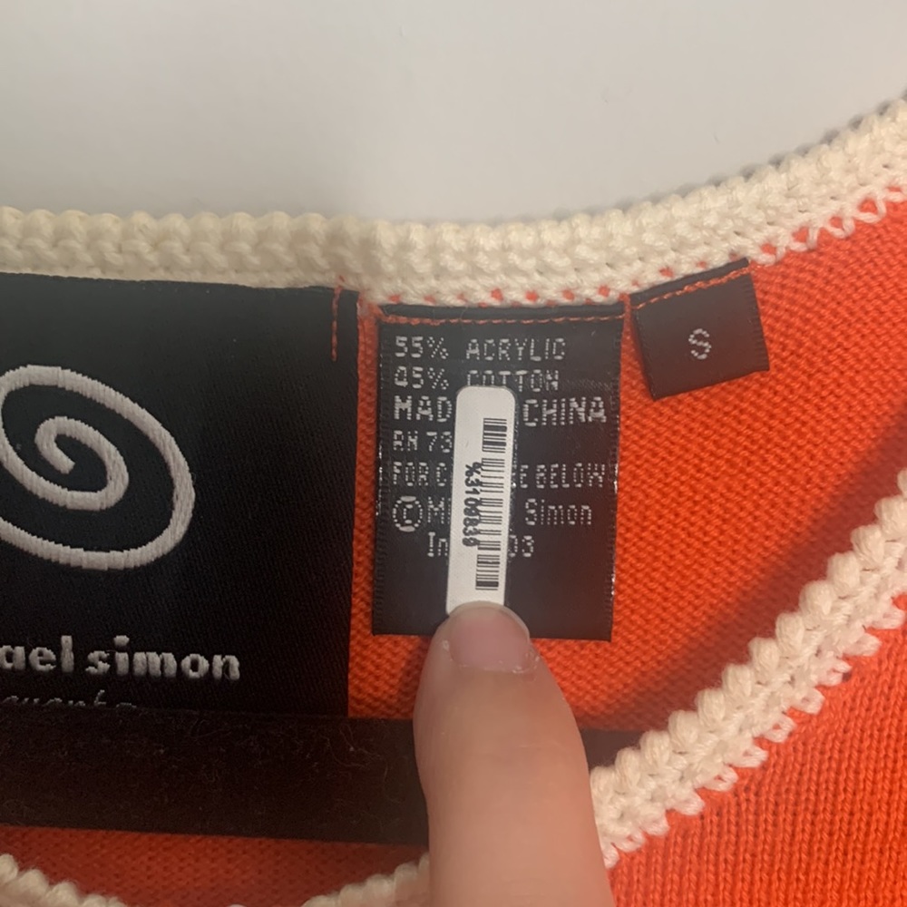 Michael Simon Orange Sweater with White Accents - Picture 2 of 10